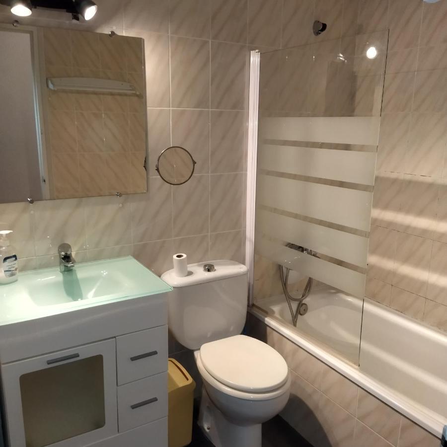 Appartement T4 A 100 Metres De La Plage Roses Esterno foto